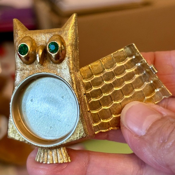 Vintage Avon 60-70s hidden perfume Owl Brooch - Picture 4 of 13